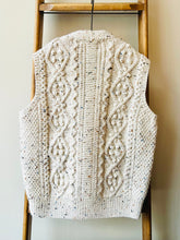 Aran V-neck Waistcoat / Ecru