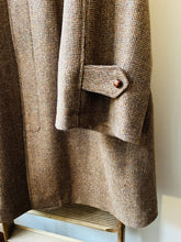 Sporting Tweed Balmacaan Coat / Brown